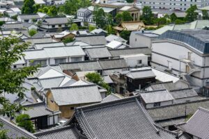 屋根屋とは