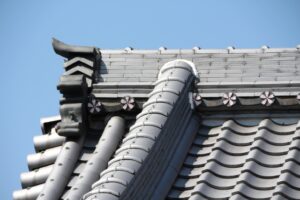 神社仏閣　熨斗瓦